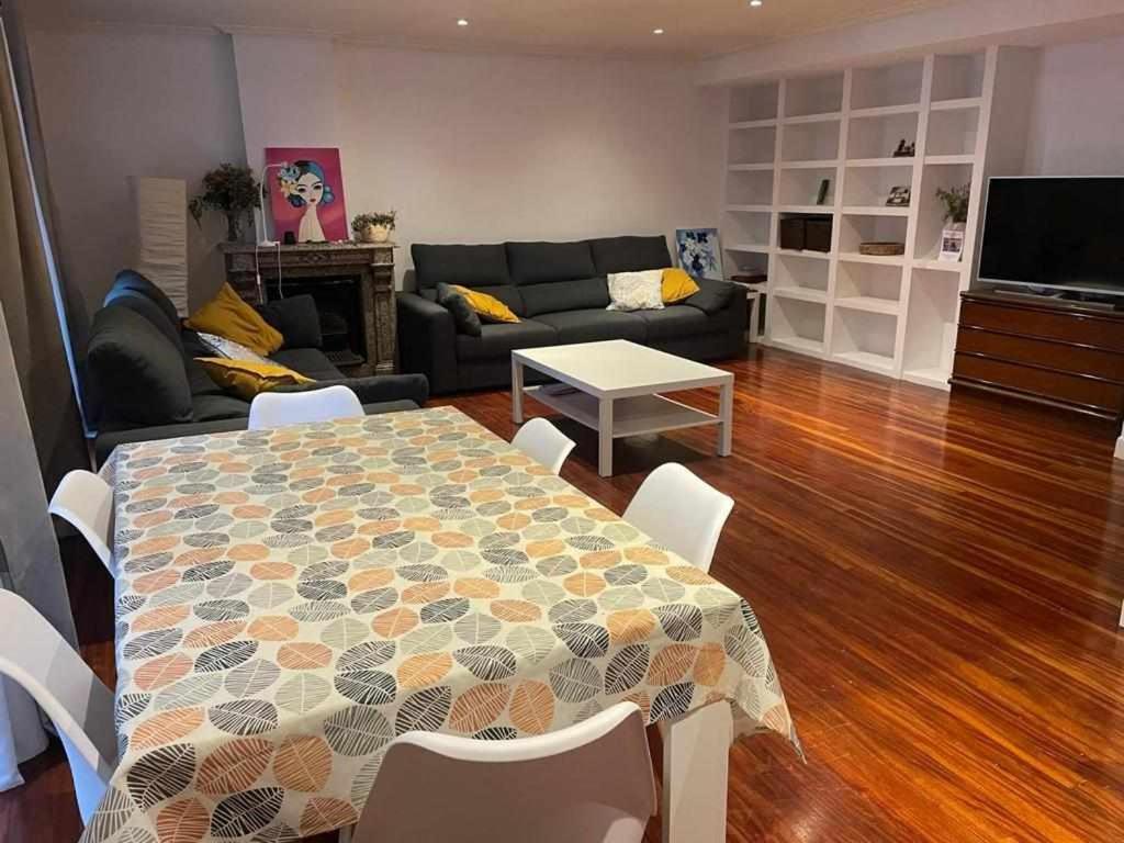 Apartamento San Francisco Deluxe サラウツ エクステリア 写真